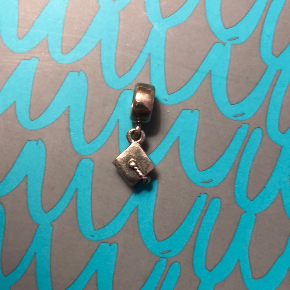 Pandora graduation cap bead - Retired